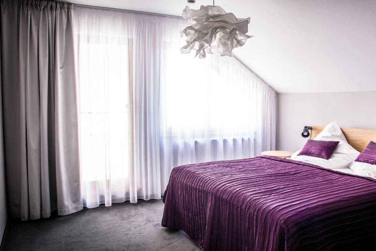 Hotel Restaurant Na Navsi Ricany  Eksteriør bilde